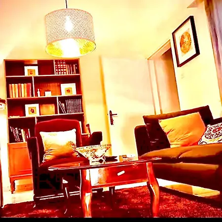 2br Flat Inside Venetian Bastion Walls 아파트