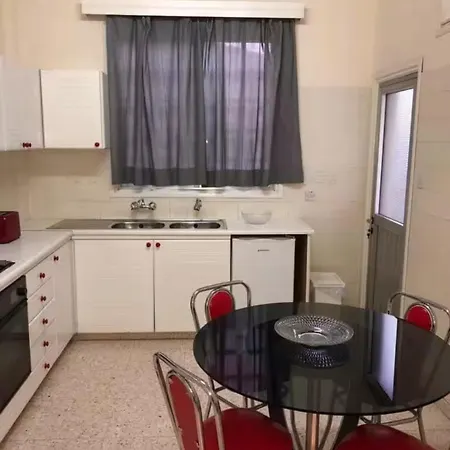2br Flat Inside Venetian Bastion Walls 아파트 니코시아