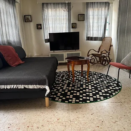 2br Flat Inside Venetian Bastion Walls * 니코시아